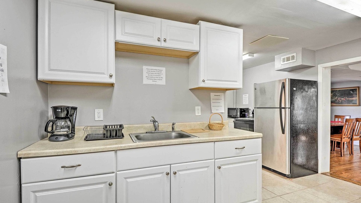 Bel Air House | Cozy Bel Air Home - Walk to Main Street Shops