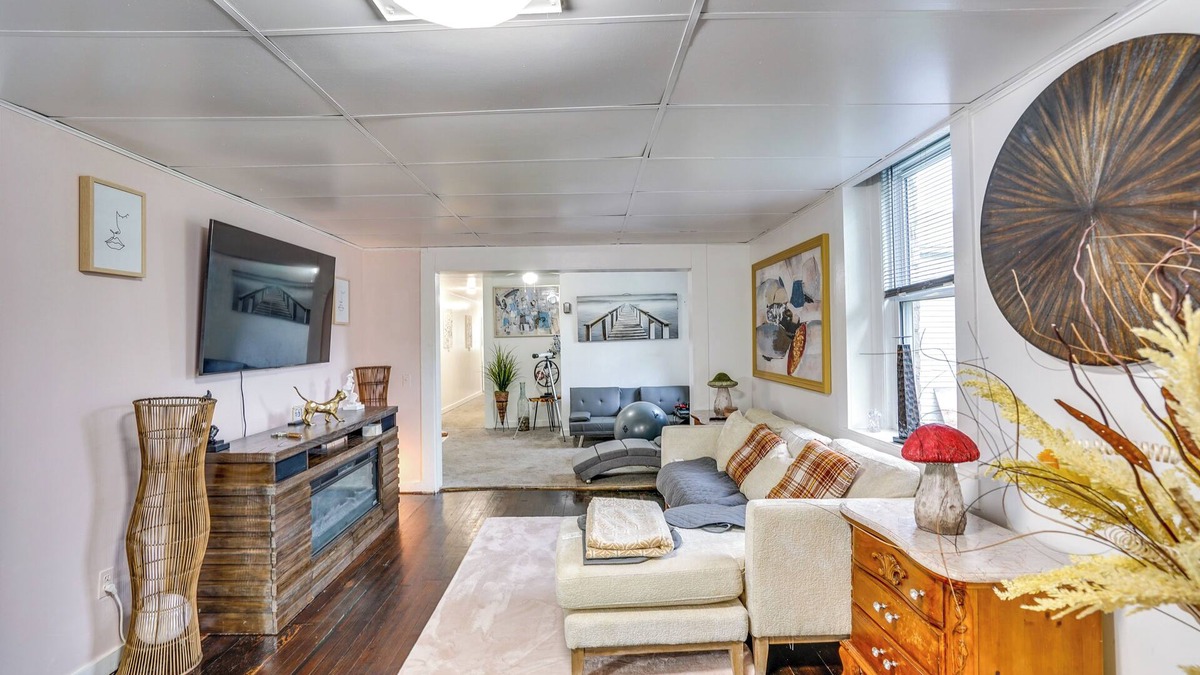 Chester Apartment | Cozy Berkshires Vacation Rental Near Hiking!
