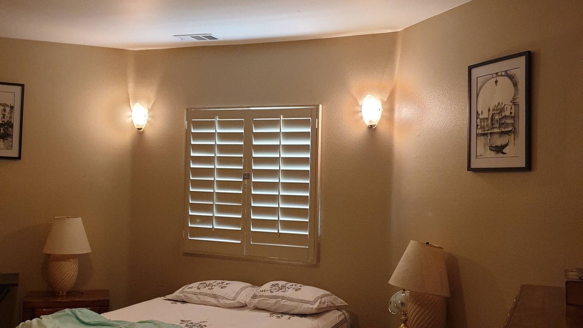 South Redlands House | Cozy Blue Room in a house in quiet Redlands with WiFi, AC, heater, laundry, etc