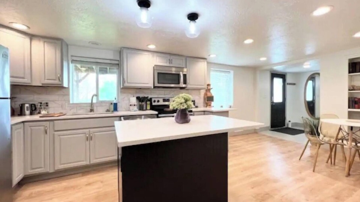 Bountiful House | Cozy Bountiful Abode- 3bd/1bth private bsmt/bkyd.