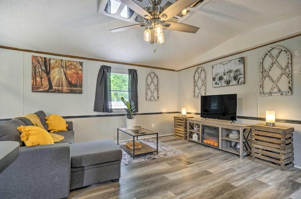 Logan House | Cozy Bremen Family Home with Hot Tub and Acreage!
