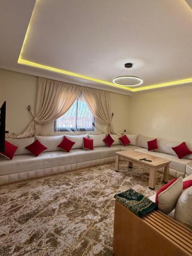 Drargua Apartment | Cozy Bright Family Apartment Near City Center