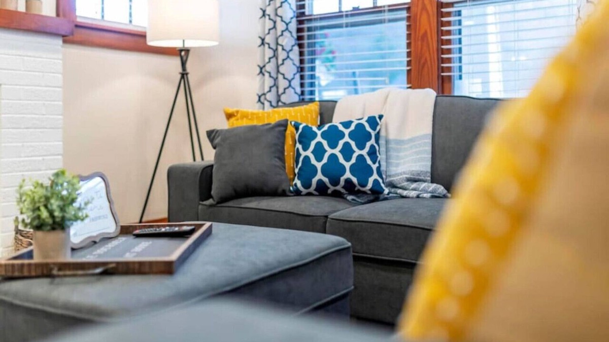 Bristol House | Cozy Bristol Retreat 2 Blocks from State Street