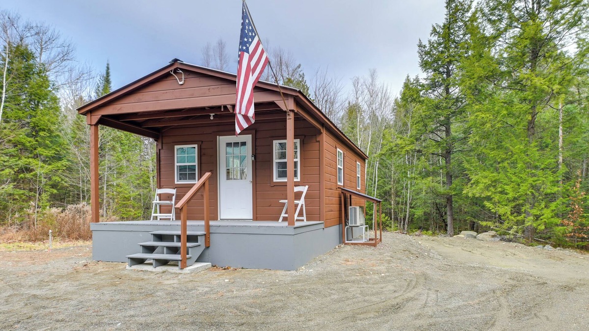 Brownville Cabin | Cozy Brownville Cabin: 2 Mi to Schoodic Lake!