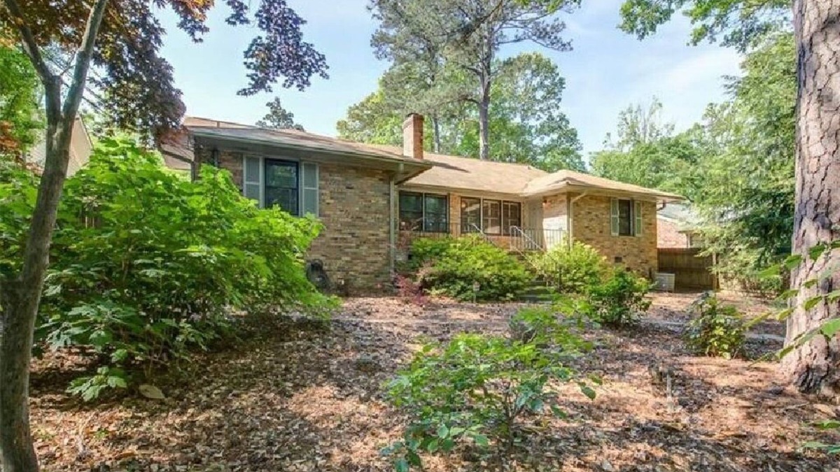 Peachtree Hills House | Cozy Buckhead Home - close to everything!