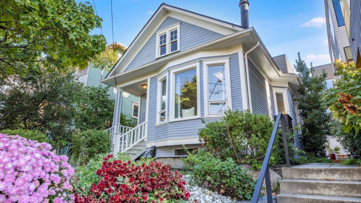Minor House | Cozy Bungalow in Capitol Hill
