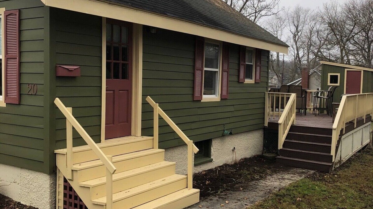 Clifton Springs House | Cozy Bungalow