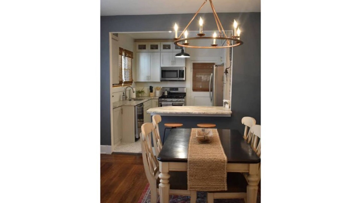 Ludlow House | Cozy bungalow with chef's kitchen near Cincinnati