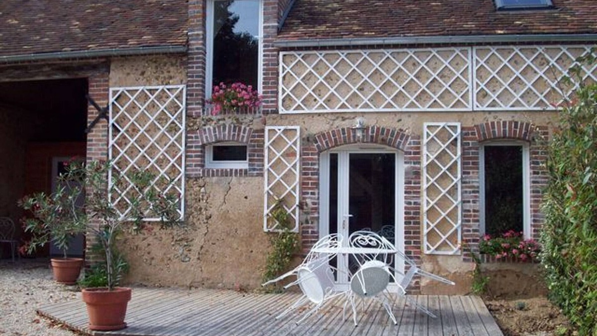 Douchy Cottage | Cozy Countryside Cottage with Spacious Garden – Sleeps 4-5