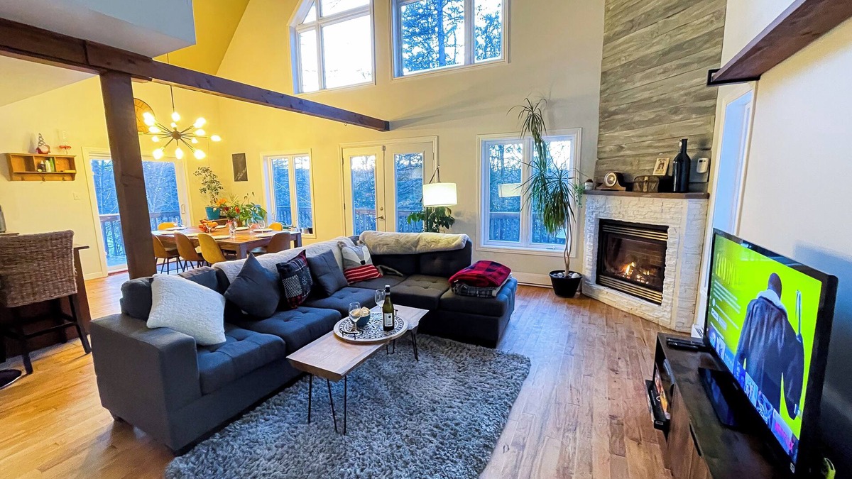 Saint-Alphonse-Rodriguez Ski Chalet | Cozy Chalet