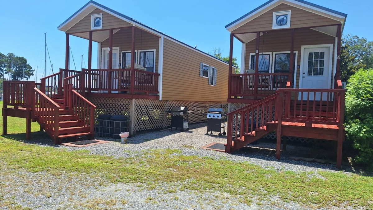 Oriental Cabin | Cozy cabin #1 on Neuse River in charming Oriental with WiFi, AC