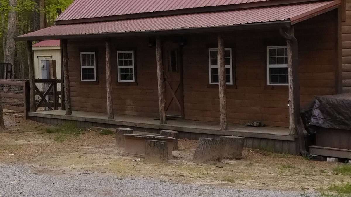Jamestown Cabin | Cozy Cabin and Campground near Big South Fork National River and Recreation Area