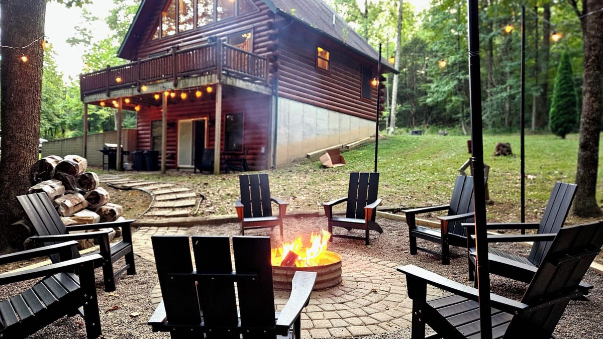French Lick Cabin | Cozy Cabin - Close to French Lick and Patoka Lake