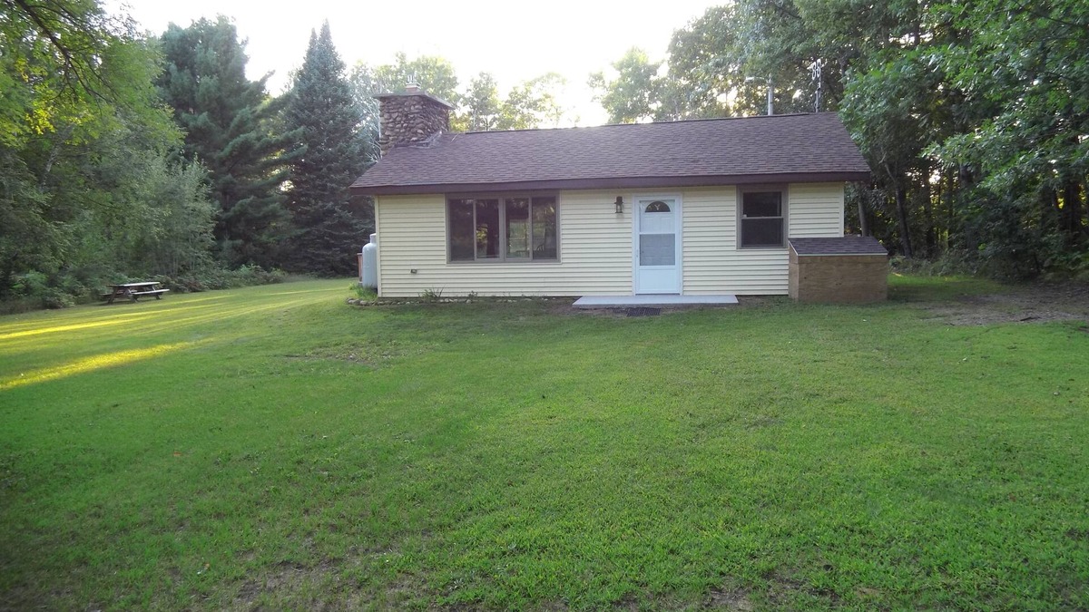 Brazeau Cabin | Cozy cabin close to White Potato Lake, 4-Wheeler and snowmobile trails