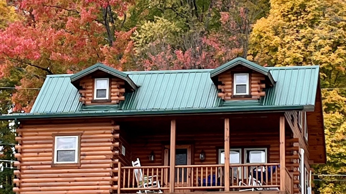 Hanoverton Cabin | Cozy Cabin Guilford Lake