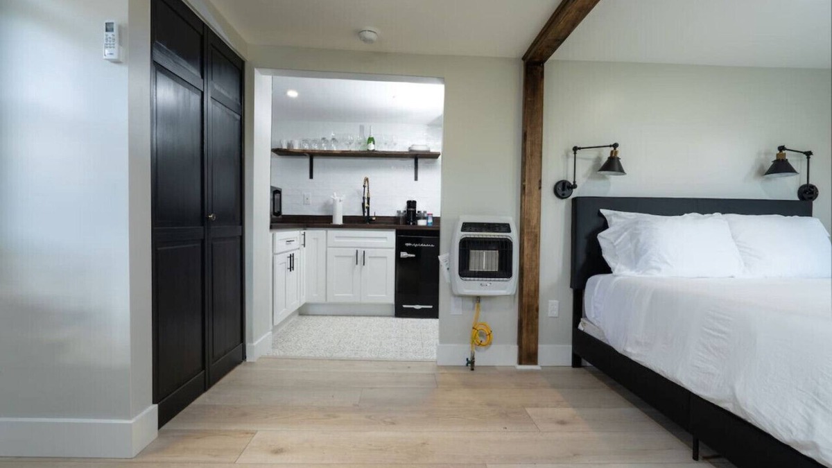 Temple Cabin | Cozy Cabin in a Rural setting-14