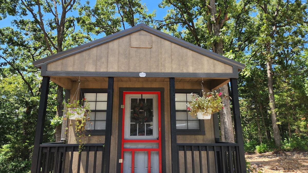Hermitage Cabin | Cozy cabin in Hermitage 1.5 mile to Pomme De Terre Lake. Brand new construction.