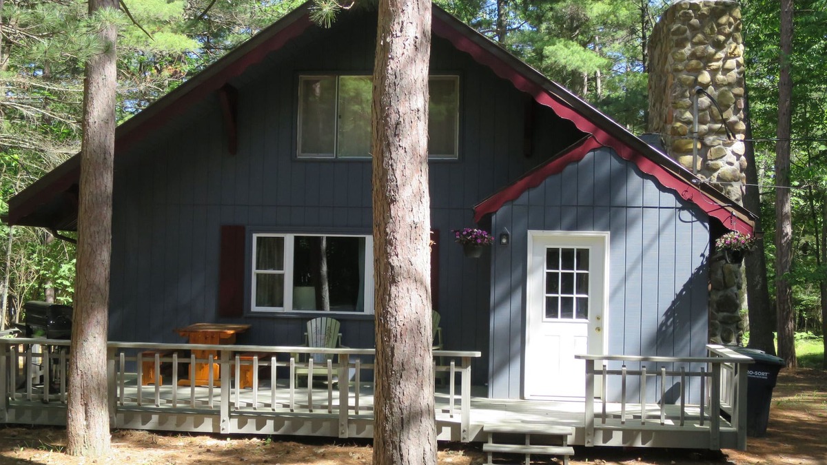 Jay Cabin | Cozy Cabin in the Adirondacks