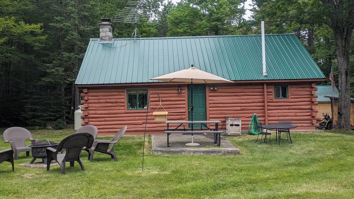 Monson Cabin | Cozy cabin in the Maine woods. Direct access to ATV/Snowmobile trails.