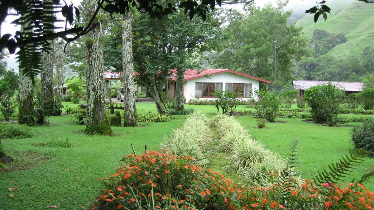Paso Ancho House | COZY CABIN IN THE MOUNTAINS!