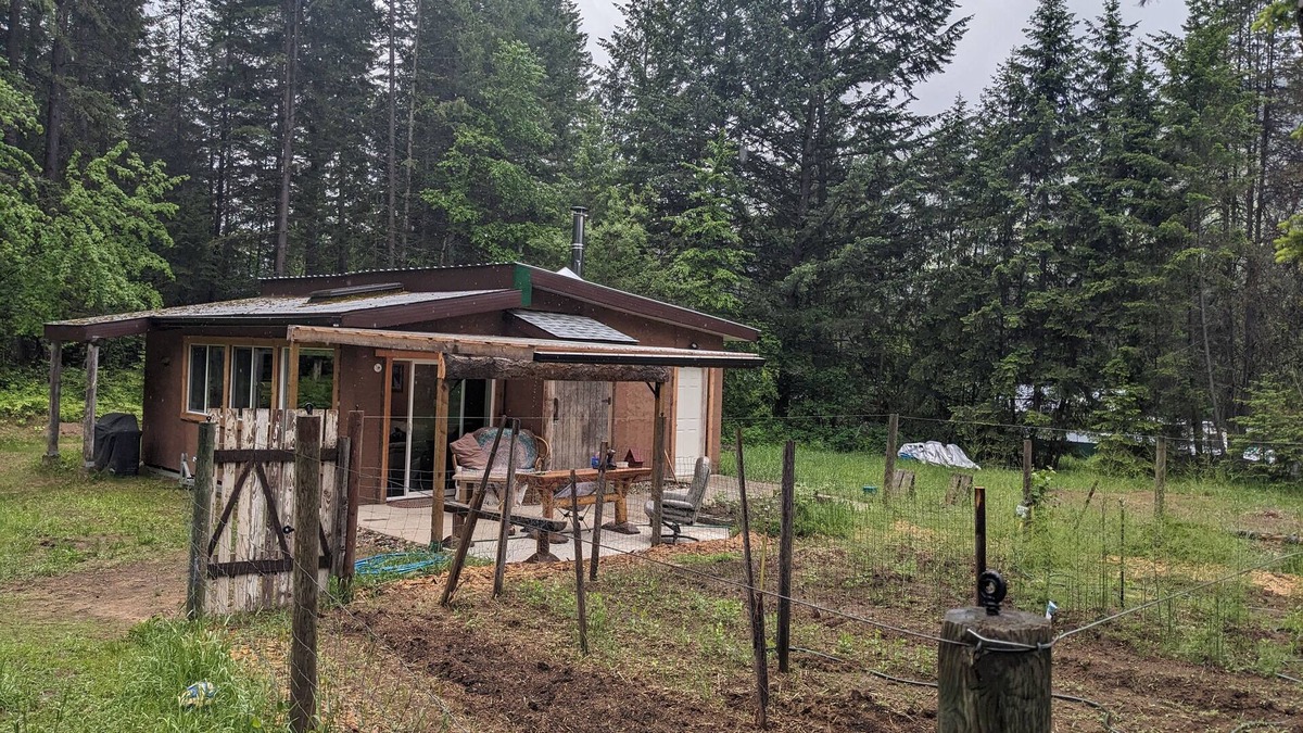 Robson Cabin | Cozy Cabin in the Woods
