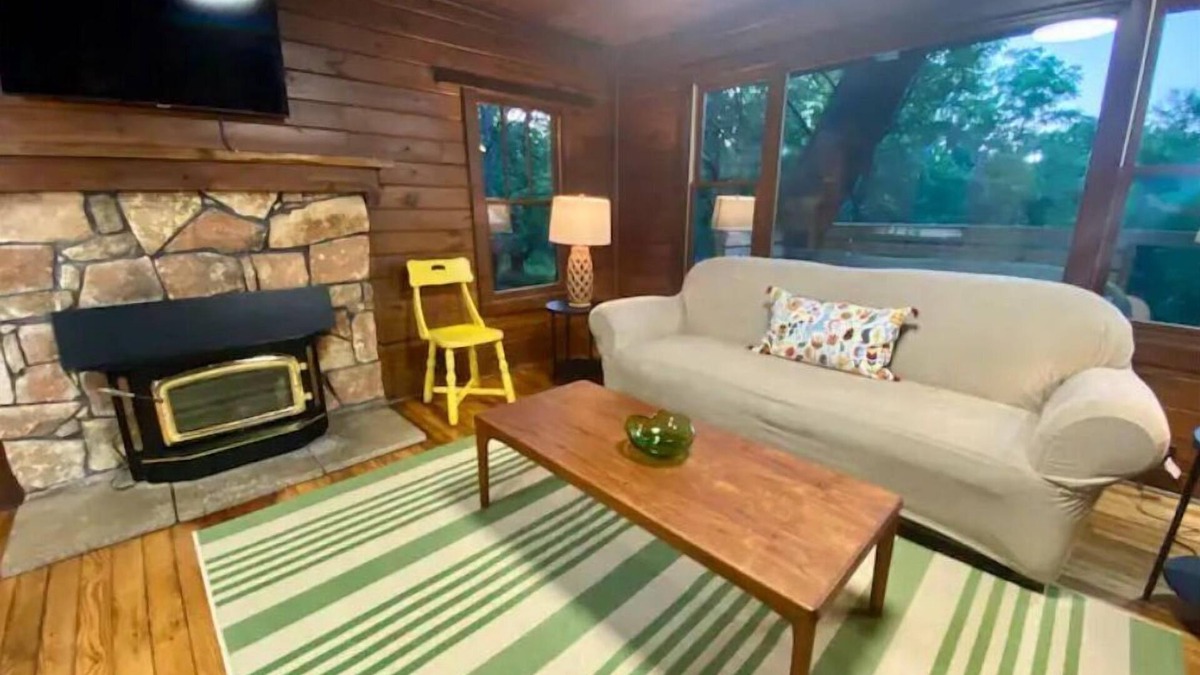 Waneta Cabin | Cozy Cabin in the Woods Near Berea