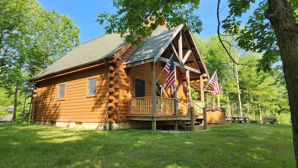 West Springfield Cabin | Cozy Cabin in the Woods with Beautiful Pond Views