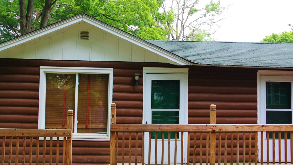 Williams Bay Cabin | Cozy Cabin in Williams Bay
