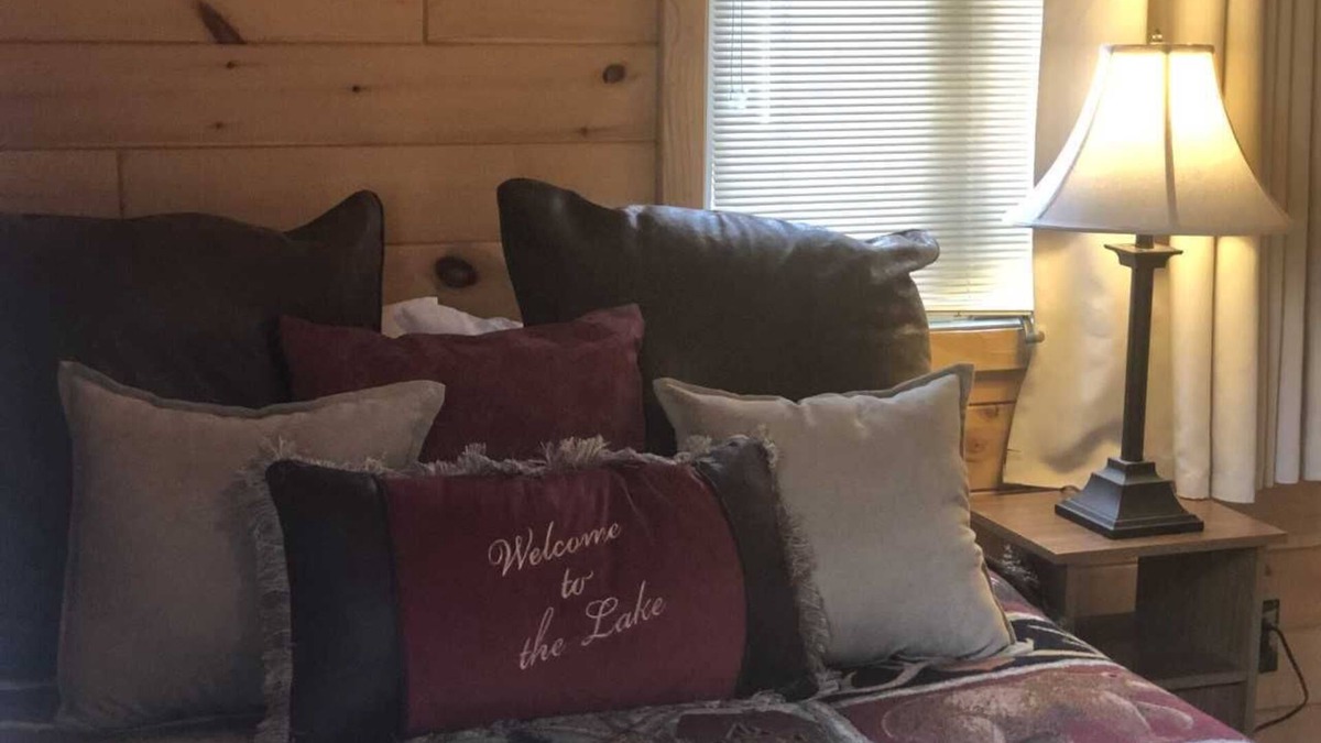Lake George Cabin | COZY CABIN near East Side Lake George