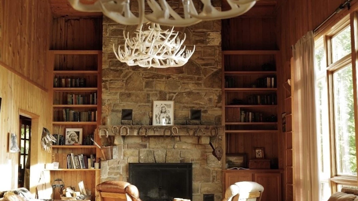 Rockwood Cabin | Cozy Cabin on 84 acres with creek and spring fed pond
