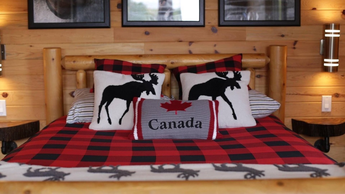 Marmora Cottage | Cozy Cabin on Crowe from E Z Retreats