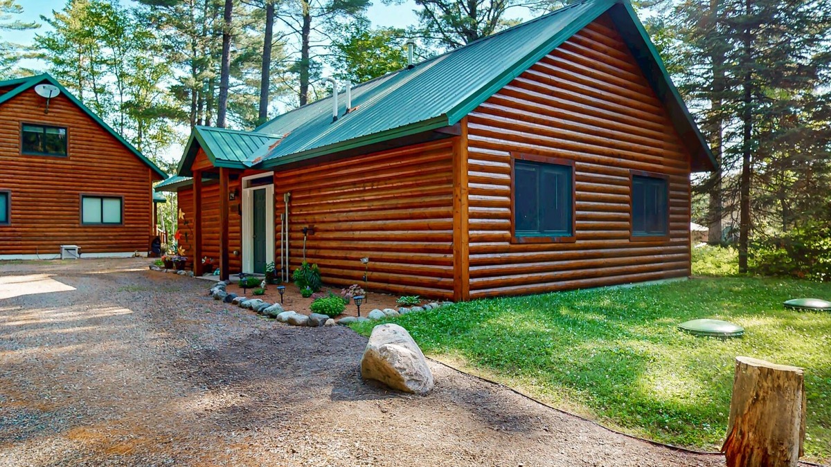 Mercer House | Cozy Cabin on the Turtle Flambeau Flowage, great for all seasons!