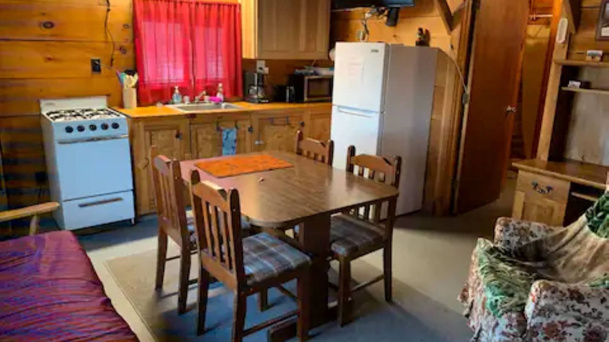Brownville Cabin | Cozy Cabin - Perfect Maine Getaway