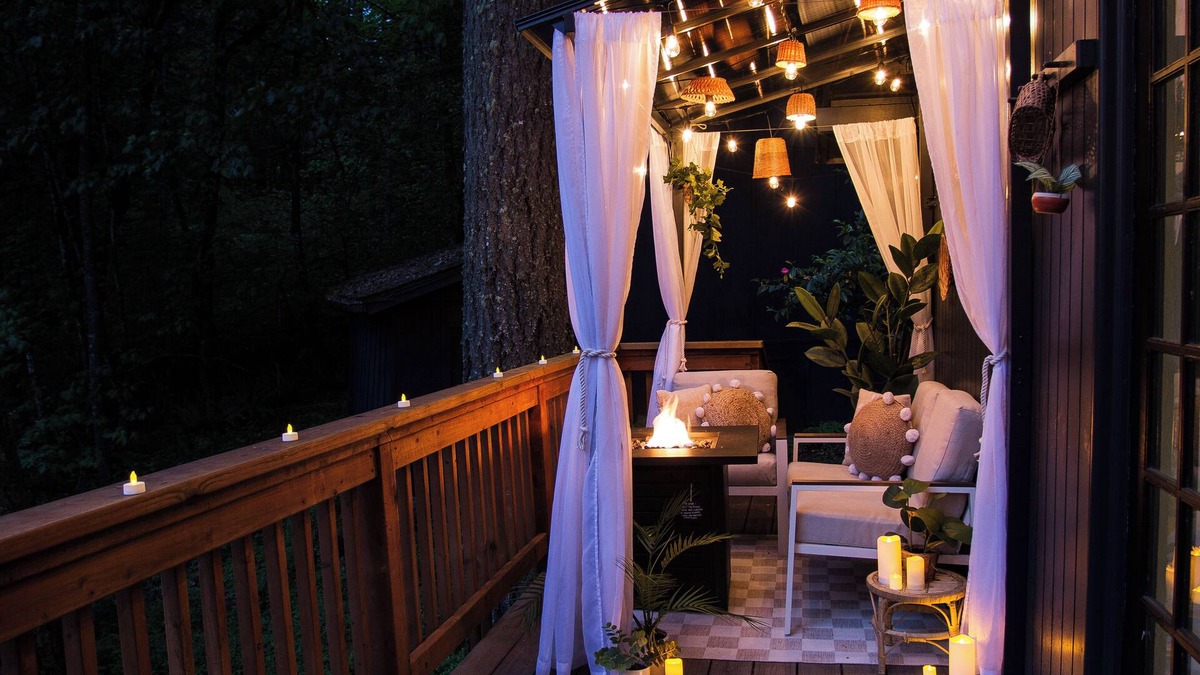 Eugene House | Cozy cabin romantic getaway in the Oregon woods near UO Spencers butte & Trails