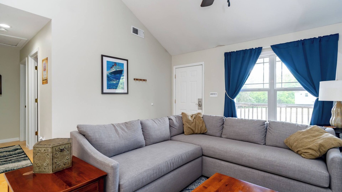 Taylorsville Cabin | Cozy cabin w/pool & hot tub! Close to Taylorsville Lake Marina & Bourbon Trails