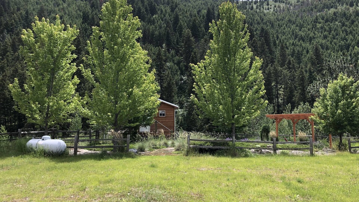 Missoula Cabin | Cozy cabin with a country feel, but minutes away from Missoula!