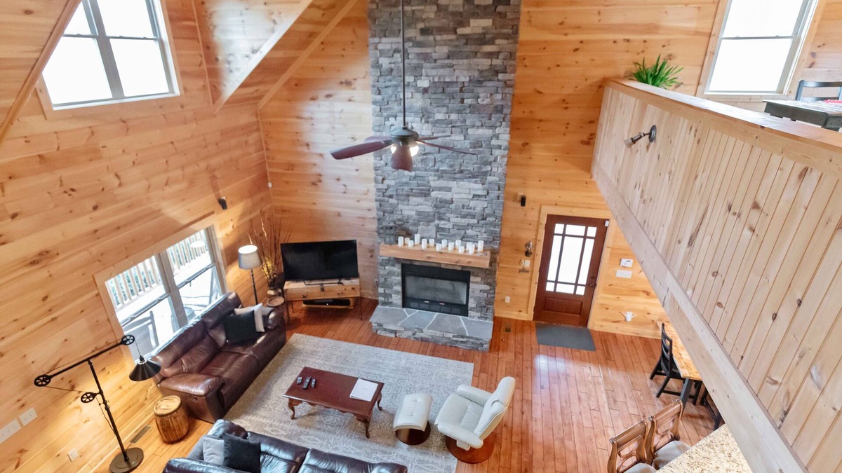 Granville County Cabin | Cozy cabin with indoor fireplace
