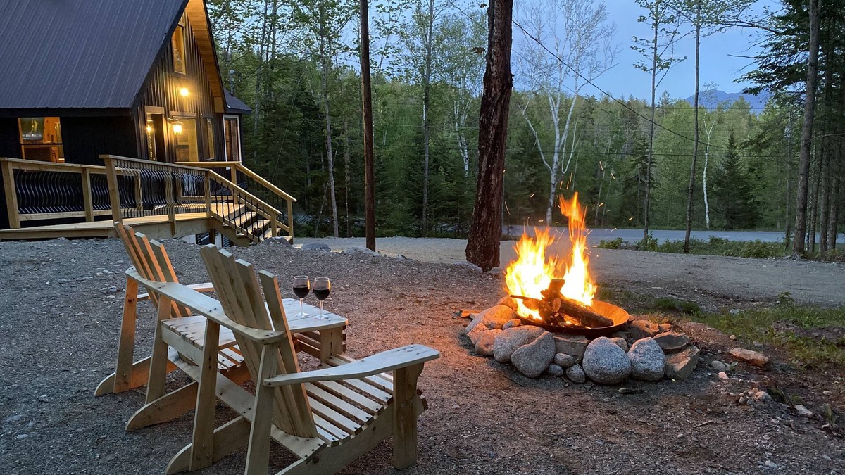 Franklin County Cabin | Cozy Cabin with Mountain Views! 1 mi to Flaggstaff Lake! Hike, boat & swim!
