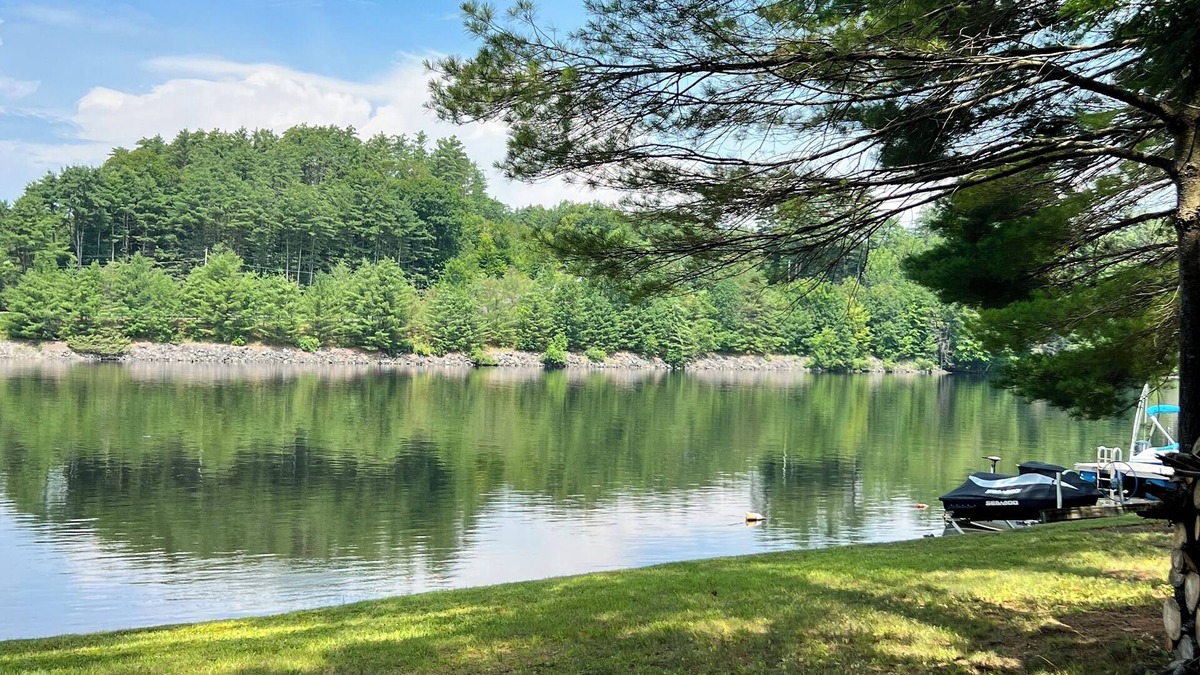 Lake Luzerne Cabin | Cozy Cabin with private river access, 20 minutes from Lake George & Saratoga NY.