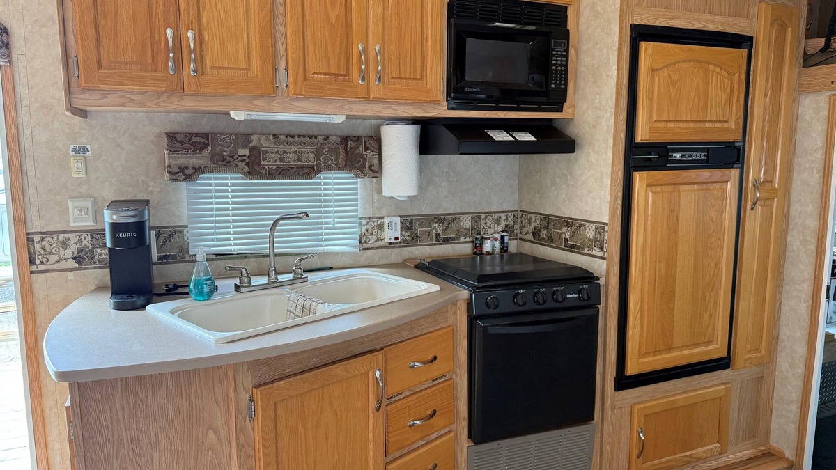 Pierre RV Rental | Cozy campground in charming West Prairie north of Pierre.