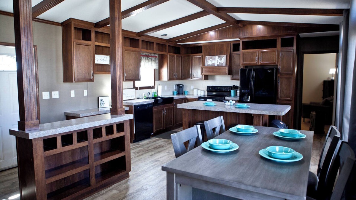 Canton House | COZY CANTON GETAWAY 3 Bedroom/2 Bath Near Canton Lake With Extra Parking!