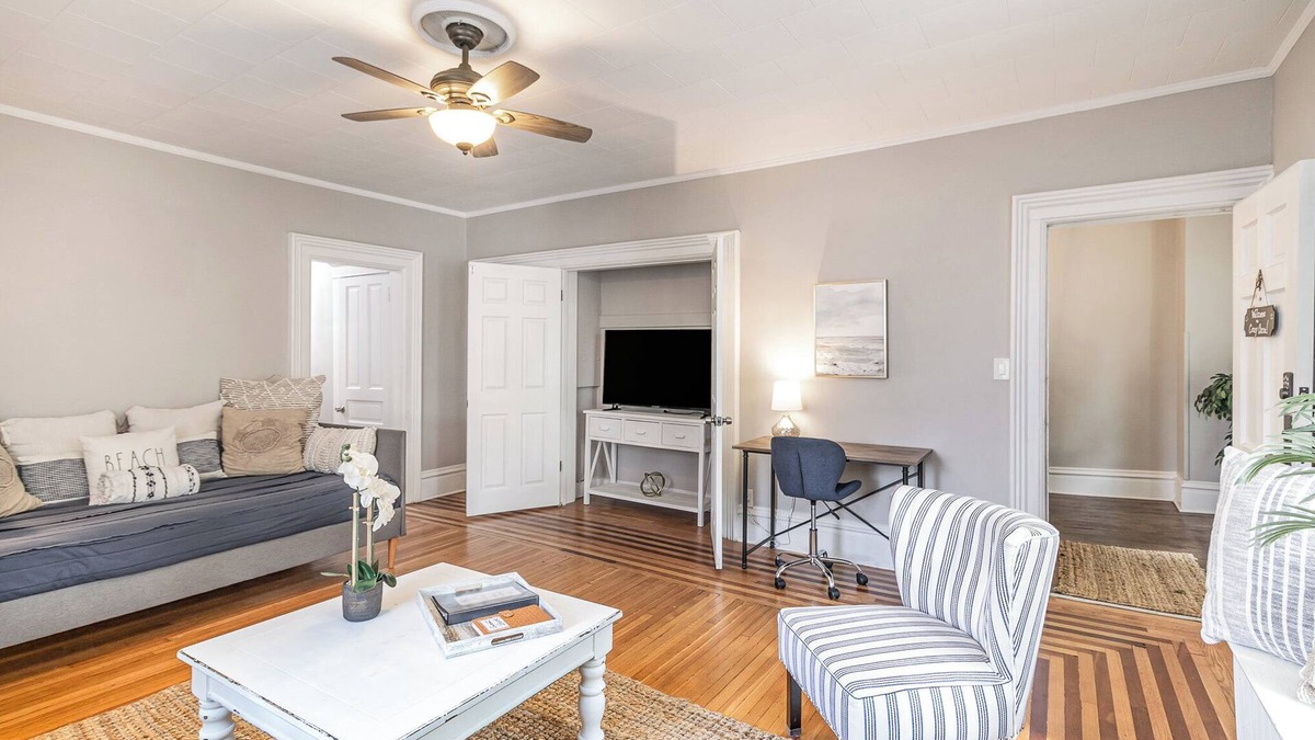 Valparaiso Apartment | Cozy Casa: Downtown Digs!