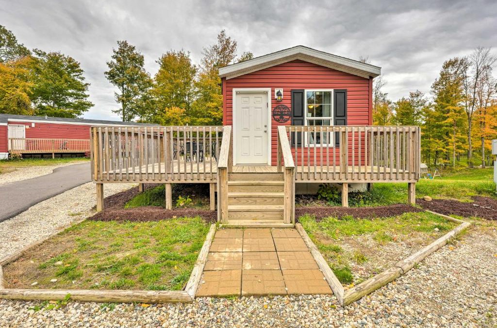 Cassopolis House | Cozy Cassopolis Retreat on Little Fish Lake!