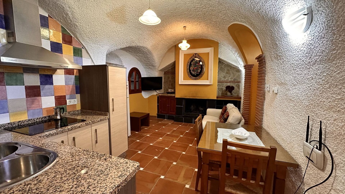 Benalua de Guadix Apartment | Cozy Cave Studio with Terrace