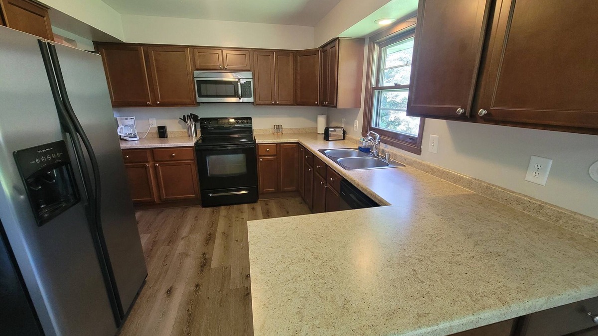 Cedarburg House | Cozy Cedarburg Country-Side House