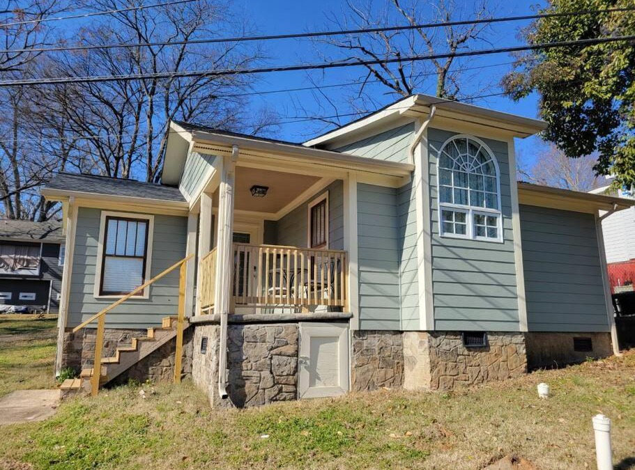 Biddleville Villa | Cozy Center City Cottage*Walk to center city