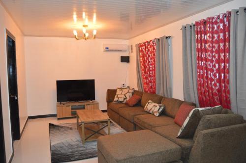 Georgetown Apartment | Cozy & Central 2 Bedroom Apt