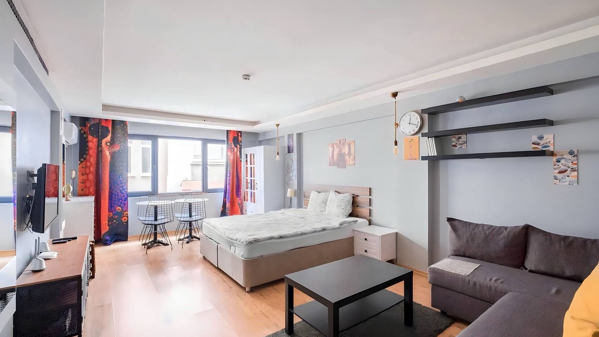 Bomonti Apartment | Cozy Central Flat w/Netflix & Elevator Near Metro 2 minute walking distance