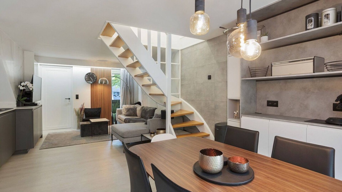 Houthalen Apartment | Cozy chalet – garden, hiking & workspace HS Wifi, Houthalen, Genk