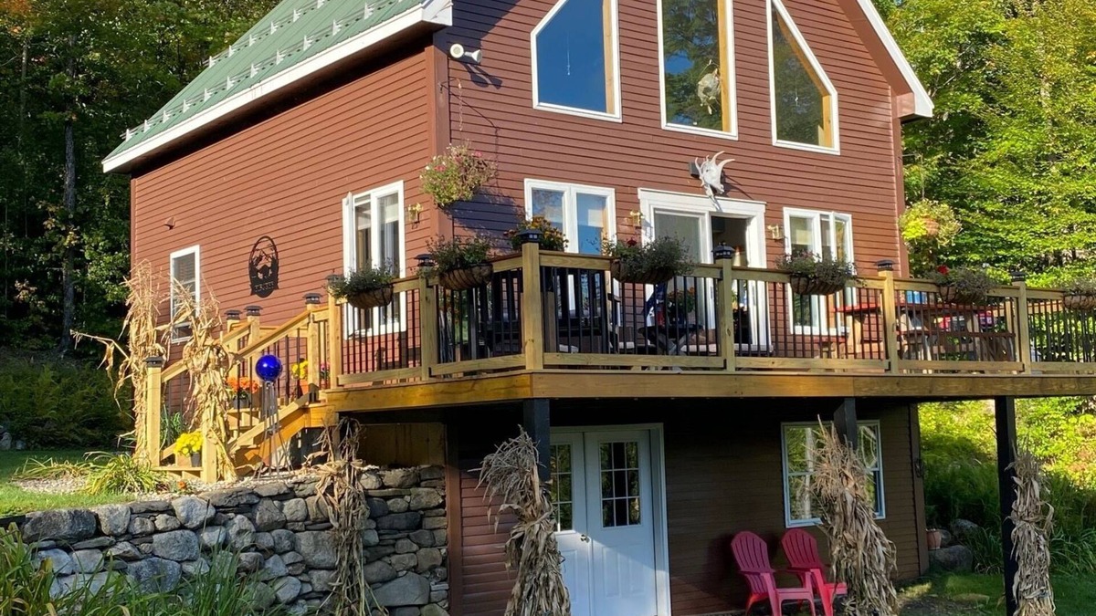 East Burke Ski Chalet | Cozy Chalet adjacent to Kingdom Trailsnbike, hike, ski, or just relax